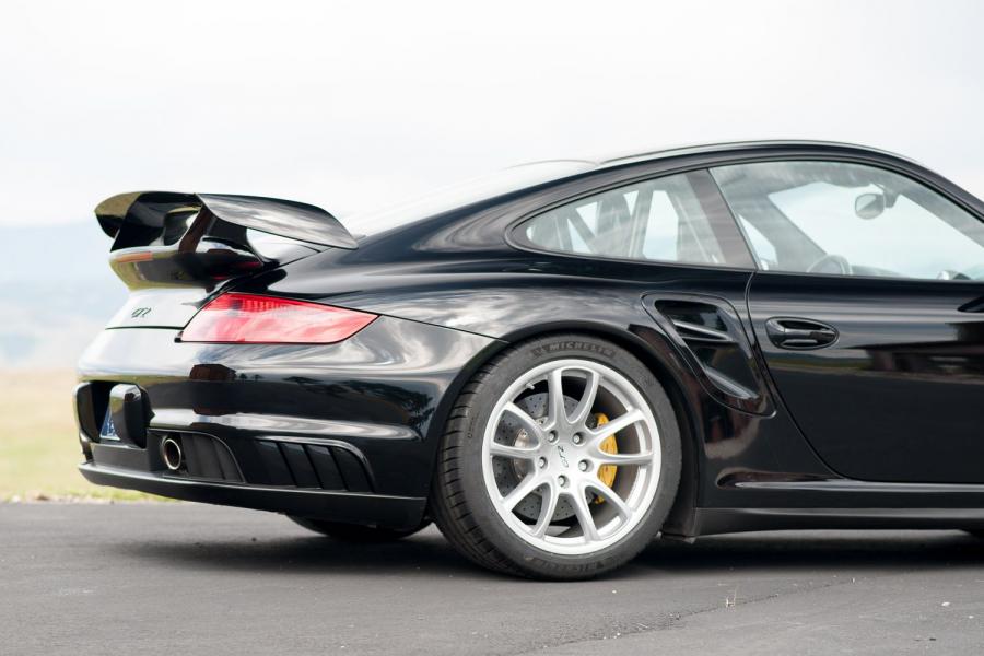 Детали экстерьера Porsche 911 GT2 (997) 2008 года  (NA) (фото 7 из 107)